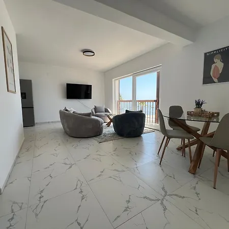 First Apartment Vir